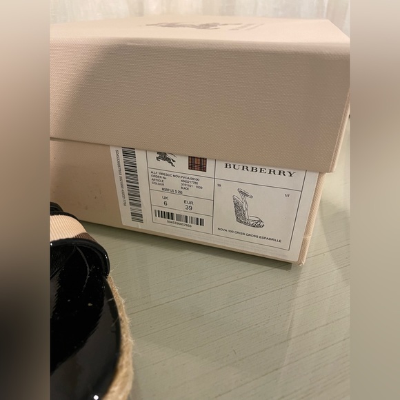 AUTHENTIC BURBERRY WEDGES SIZE EUR 39 US SIZE 8 - Picture 4 of 6